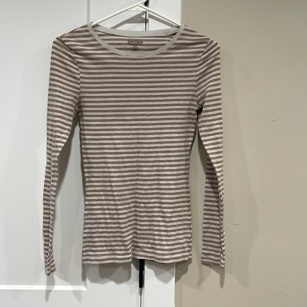 long sleeve striped shirt